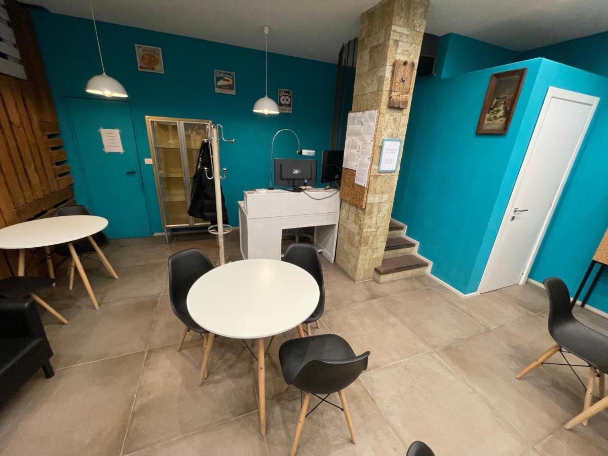 Smile Accomodation Sarre Zewnętrze zdjęcie